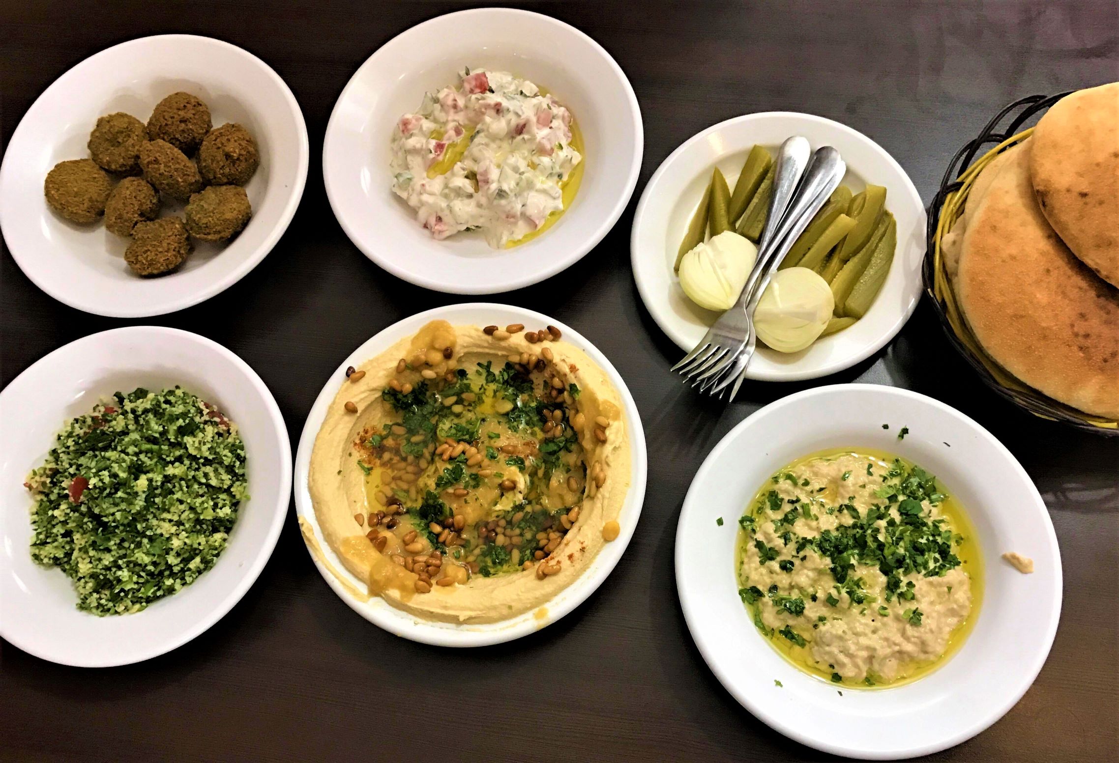 izraelio virtuve, humusas, falafeliai